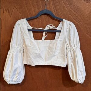 Urban Outfitters White crop puffy sleeve top size S